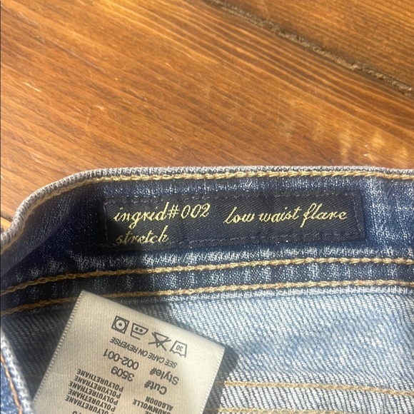 Citizens Distressed Denim Shorts size 29 - Picture 3 of 9